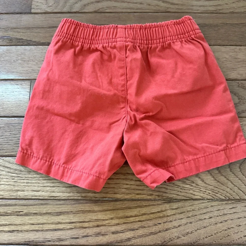 🤎❤️ CARTER’S Boys Shorts 18 months red and khaki EUC bundle 2